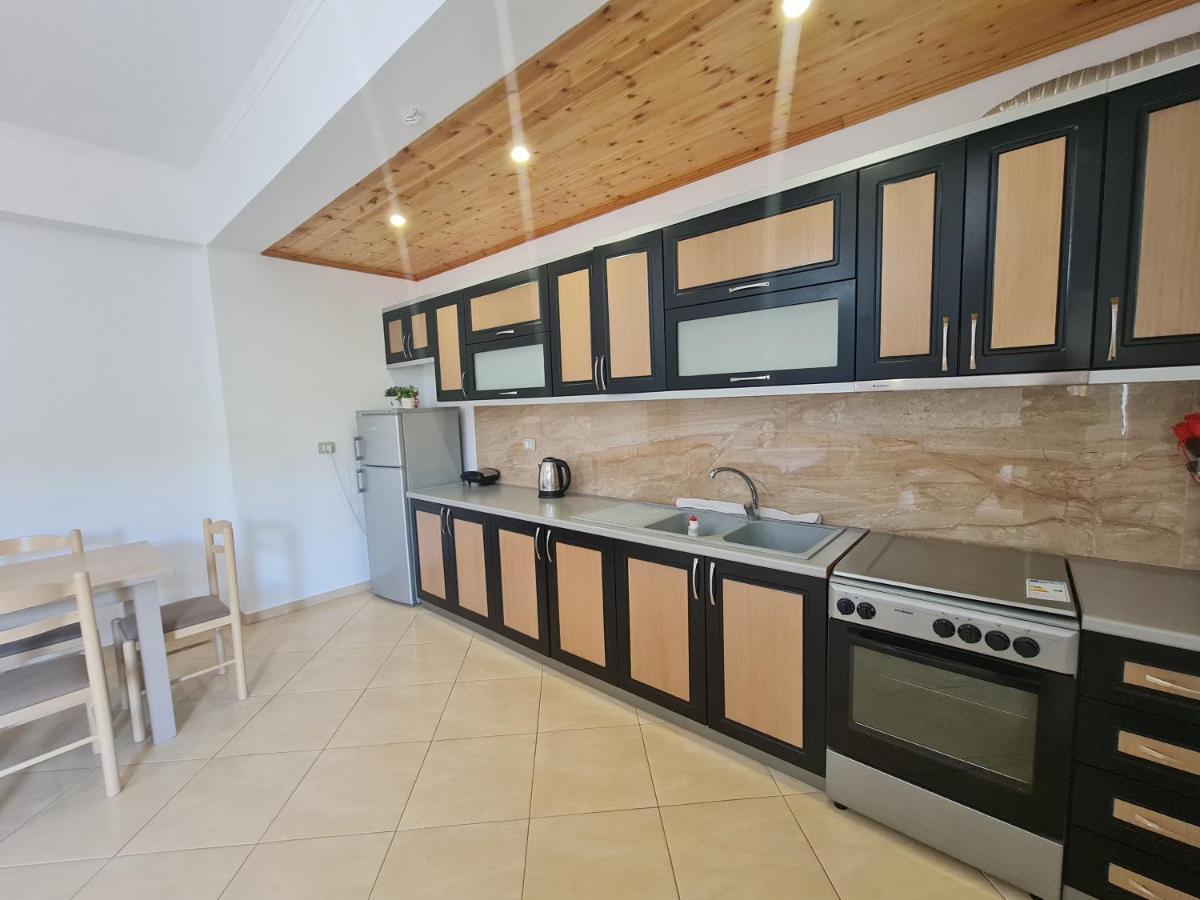 Glow Two Bedroom Apartment Ksamil Esterno foto