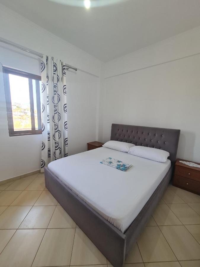 Glow Two Bedroom Apartment Ksamil Esterno foto
