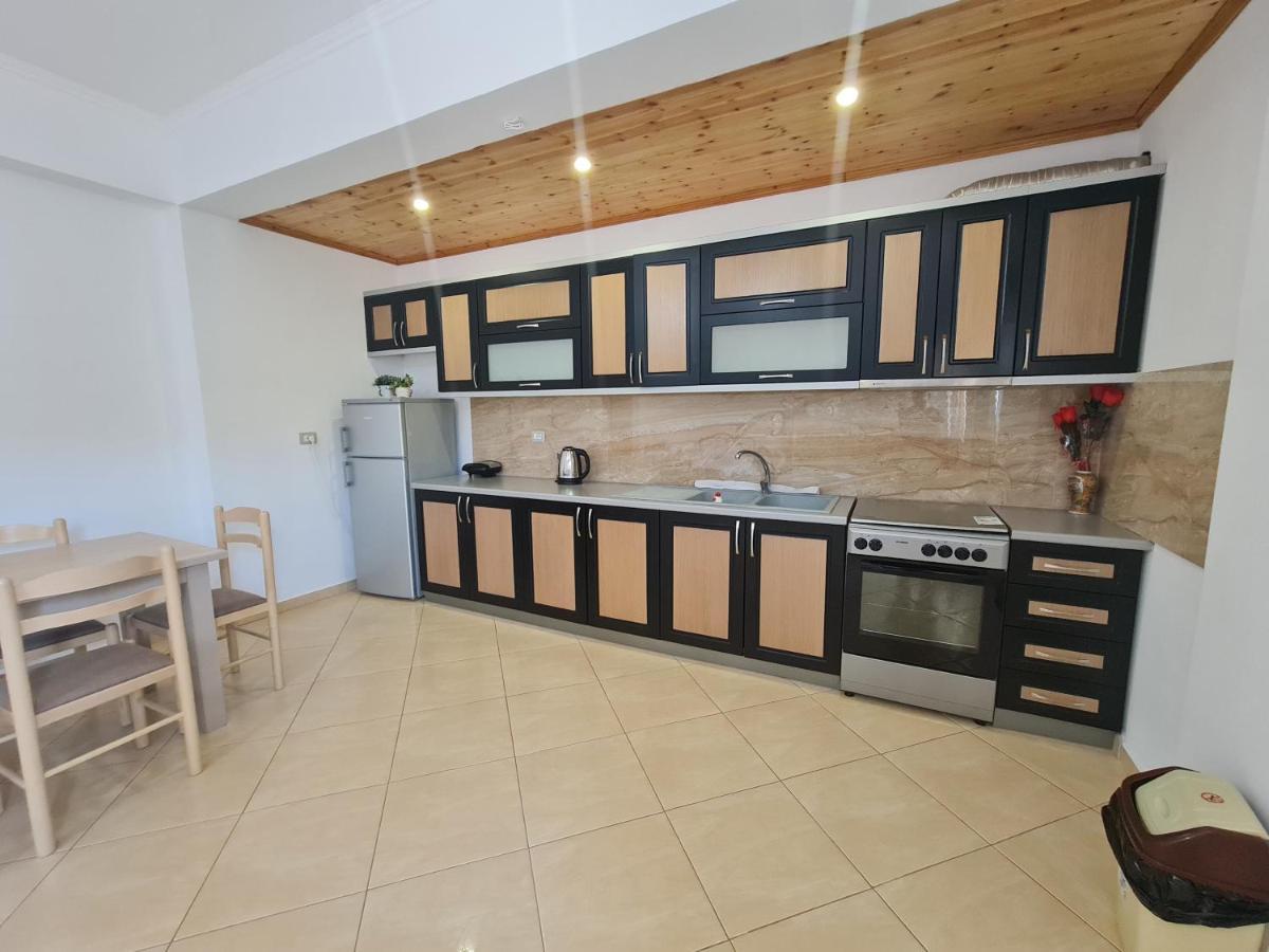 Glow Two Bedroom Apartment Ksamil Esterno foto